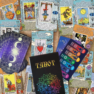 TAROTIKA - Tarocchi Carte Italiano, Imparare Tarot Deck di Lettura Facile e Veloce, con Significati Inversi, SÌ o No, Oroscopi, Pianeti e Chakra (Italiano)