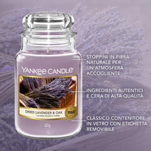 Carica l'immagine nel visualizzatore di Gallery, Yankee Candle Scented Candle | Candela in giara grande della Lavanda Essiccata e Quercia | Candele a lunga combustione: fino a 150 ore | Regali perfetti per le donne