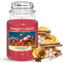 Carica l'immagine nel visualizzatore di Gallery, Yankee Candle Scented Candle, Candela in giara grande della Vigilia di Natale, Candele a lunga combustione: fino a 150 ore