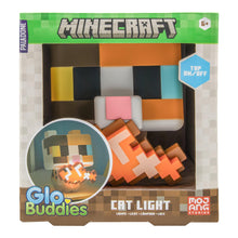 Carica l'immagine nel visualizzatore di Gallery, Paladone Minecraft Cat GloBuddies Light, 15cm Tap‑to‑On Lamp with Light‑Up Fish, AA Battery Powered, Officially Licensed