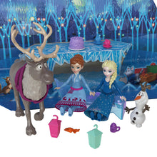 Carica l'immagine nel visualizzatore di Gallery, Mattel Disney Frozen - Calendario dell'Avvento, include 2 mini bambole Anna ed Elsa, 2 personaggi amici, sabbia modellabile e 24 sorprese per le feste, giocattolo per bambini, 3+ anni, HWX20