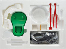 Carica l'immagine nel visualizzatore di Gallery, Clementoni - 19347 - Scienza E Gioco Lab - Il Mio Primo Microscopio - Laboratorio Microscopio Ottico 150X, Esperimenti Scientifici per Bambini dagli 8 Anni (Gioco in Italiano), Made in Italy