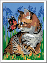 Carica l'immagine nel visualizzatore di Gallery, Ravensburger - CreArt Serie D, Gattino e Farfalla, Dipingere con i Numeri, Kit Pittura Bambini, Tema Animali, Cornice Inclusa, Gioco Educativo, Idea Regalo Bambini 9+ Anni, 26x20 cm