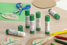 Carica l'immagine nel visualizzatore di Gallery, Osama - Colla Stick Extra Forte, 4 Pezzi + 1 Gratis, 10 gr - Set Colle Stick Ideale per Cancelleria Scuola, Ufficio e Università - Scorrevole, Resistente e Adatta ai Bambini, con Ingredienti Naturali