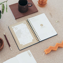 Carica l&#39;immagine nel visualizzatore di Gallery, Grupo Erik: Diario Scuola 2024 2025 Astrale, Agenda settimanale A5 12 mesi, 14,8 x 21 cm, Agenda Weekly Planner 2024 2025, Agenda Astrologica 2024 2025