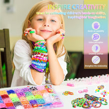 Carica l&#39;immagine nel visualizzatore di Gallery, AOKITO 2500+ Elastici per Braccialetti, 32 Colori Kit Elastici Braccialetti Fai Da Te Bambina con Gancetti, Varie Perline e Loom Band, Lavorare a Maglia Giocattolo Perfetto Bambini Regalo per Ragazze
