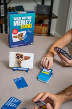 Carica l'immagine nel visualizzatore di Gallery, Rocco Giocattoli YAS Games - What Do You Meme Family - L'unico in Italiano