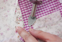 Carica l'immagine nel visualizzatore di Gallery, Pebaro 0210 Mini Ferro da Stiro, 2 Ferri da Stiro, Tessuto non tessuto, Toppa termoadesiva, patchwork, Quilt, Fissare Colori Tessuti, Cucito, 30 x 9 x 4,5 cm