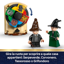 Carica l'immagine nel visualizzatore di Gallery, LEGO Harry Potter Castello di Hogwarts: Cerimonia Cappello Parlante 76460