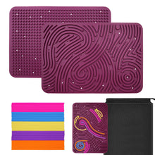 Carica l'immagine nel visualizzatore di Gallery, OMJMYY Sensory Activity Board 20 x 29.5 cm Tavola da attività Sensoriale Silicone Fidget Toy con Borsa da Viaggio e 40 C