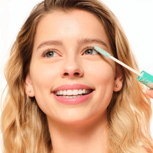 Carica l'immagine nel visualizzatore di Gallery, essence Lash PRINCESS PRIMER MASCARA extra length &amp; volume (9 ml)