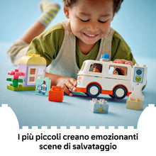Carica l'immagine nel visualizzatore di Gallery, LEGO DUPLO Ambulanza e autista 10447