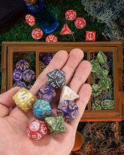 Carica l'immagine nel visualizzatore di Gallery, TIDEVAN Set di Dadi da Tavolo in Poliedrico,49 pezzi Dadi Poliedrici,con 7 Borse di Velluto Set di Dadi Poliedrici per RPG Dungeons e Dragons Pathfinder per DND RPG MTG D4 D8 D10 D12 D20(7 Colori)