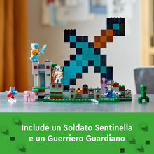 Carica l&#39;immagine nel visualizzatore di Gallery, LEGO Minecraft L&#39;Avamposto della Spada Giocattolo da Costruire con Figure di Creeper, Soldato, Guerriero Guardiano e Scheletro, Giochi per Bambini e Bambine da 8 Anni, Idea Regalo di Compleanno 21244