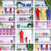 Carica l'immagine nel visualizzatore di Gallery, Superstuff Umarell Statuetta da Scrivania, Umarell Statuetta Pensionato, Gadget Divertenti per Colleghi e Amici, Secret 
