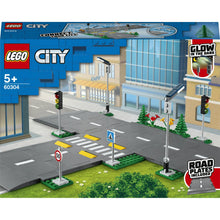 Carica l'immagine nel visualizzatore di Gallery, LEGO City Piattaforme stradali 60304
