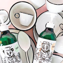 Carica l'immagine nel visualizzatore di Gallery, YOPE Detersivo Piatti Naturale | Menta e Mandarino | Sgrassatore | 97% Ingredienti Naturali | Delicato sulle Mani | Vega