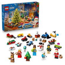 Carica l'immagine nel visualizzatore di Gallery, LEGO City Calendario dell'Avvento 2025 per Bambini e Bambine da 5 Anni - Gioco per il Conto alla Rovescia di Natale con 24 Sorprese tra cui Treno, Auto, Trattore e 7 Minifigure - Idea Regalo - 60475