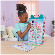 Carica l'immagine nel visualizzatore di Gallery, Gabby’s Dollhouse, Calendario Avvento 2023, 24 Giocattoli a Sorpresa con Personaggi, Adesivi e Accessori per la Casa delle Bambole di Gabby, Giocattoli per Bambine e Bambini, 3+ Anni