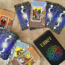 Carica l&#39;immagine nel visualizzatore di Gallery, TAROTIKA - Tarocchi Carte Italiano, Imparare Tarot Deck di Lettura Facile e Veloce, con Significati Inversi, SÌ o No, Oroscopi, Pianeti e Chakra (Italiano)
