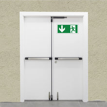 Carica l'immagine nel visualizzatore di Gallery, pubblimania Uscita di Emergenza Adesivo PVC Resistente per Esterno e Interno (Cm29x13) (Freccia Basso)