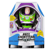 Carica l'immagine nel visualizzatore di Gallery, Disney Store Action figure parlante interattiva di Buzz Lightyear di Toy Story, 30 cm/11", con più di 10 frasi in inglese, interagisce con altri personaggi e giocattoli, luci laser, età 3+