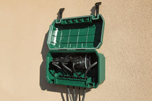 Carica l'immagine nel visualizzatore di Gallery, Electraline 300183 Scatola di protezione impermeabile per collegamenti elettrici esterni con protezione IP54 con 5 uscit