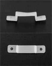 Carica l'immagine nel visualizzatore di Gallery, QWORK® 100 Pezzi Clip per Fissaggio Strisce LED, 12mm Clip per Supporto in Silicone per Fissaggio Strisce LED RGB 1210 (