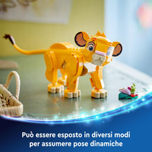 Carica l&#39;immagine nel visualizzatore di Gallery, LEGO Disney Simba, il Cucciolo del Re Leone, Giochi di Fantasia per Bambine e Bambini da 6 Anni, Personaggio Giocattolo Costruibile con Parti Snodabili dal Film d&#39;Animazione, Idea Regalo 43243