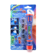Carica l'immagine nel visualizzatore di Gallery, Joy Toy 40345 Super Pigiamini Torcia con Proiezione, Multicolore