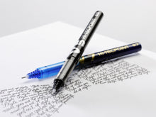 Carica l'immagine nel visualizzatore di Gallery, PILOT - Set di 4 V5 - Penna roller con Inchiostro liquido e punta Fine per una scrittura fluida e precisa - Asciugatura 