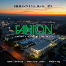 Carica l'immagine nel visualizzatore di Gallery, FANTON 78000-E Adattatore industriale, spina italiana 2P+T 16A, presa 2P+T 16A 200-250V 6h IP44