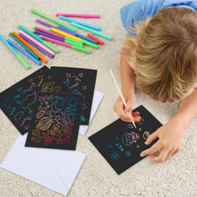 Carica l'immagine nel visualizzatore di Gallery, Fogli da grattare per bambini – 50 fogli arcobaleno da grattare con 5 stilo in legno, 4 modelli, kit disegno DIY, scratc