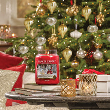 Carica l&#39;immagine nel visualizzatore di Gallery, Yankee Candle Candela Profumata In Giara Grande, Durata Fino A 150 Ore, 10.7 X 10.7 X 16.8 Cm