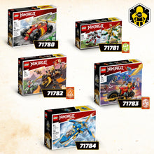 Carica l&#39;immagine nel visualizzatore di Gallery, LEGO NINJAGO Auto da Corsa Ninja di Kai - EVOLUTION, Set 2in1 con Macchina Giocattolo e Fuoristrada, Giochi per Bambini e Bambine dai 6 Anni in su 71780
