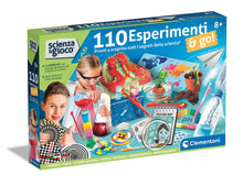 Carica l&#39;immagine nel visualizzatore di Gallery, Clementoni Lab-110 Go-Gioco Scientifico 8 Anni, Laboratorio di Scienze, Esperimenti per Bambini di Chimica, Fisica, Botanica, Made in Italy, Colore Italiano, 19361