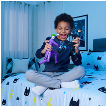 Carica l'immagine nel visualizzatore di Gallery, dc comics | Batman | Personaggio Joker in Scala 30 cm con Decorazioni Originali e 11 Punti di articolazione - Giocattoli per Bambini e Bambine dai 3 Anni