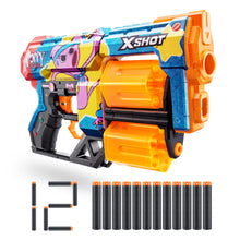 Carica l'immagine nel visualizzatore di Gallery, X-Shot Skins Dread Blaster – Poppy Playtime (Kissy) di Zuru con 12 freccette, doppia canna girevole, tecnologia Air Pocket, giocattolo in schiuma per bambini, ragazzi e adulti