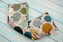 Carica l'immagine nel visualizzatore di Gallery, Cuscino Termico Microonde (43x12 cm) - Cuscino Riscaldabile