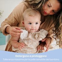 Carica l'immagine nel visualizzatore di Gallery, BIOLANE - Salviette neonato all’Acqua - 225 Salviettine (3x75) - Detergenti Delicate per Neonati - 99% Ingredienti di Or