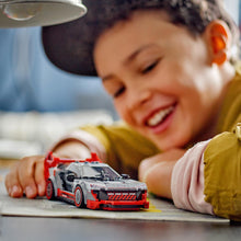 Carica l&#39;immagine nel visualizzatore di Gallery, LEGO Speed Champions Auto da Corsa Audi S1 E-Tron Quattro, Modellino da Costruire di Macchina Giocattolo per Bambini e Bambine da 9 Anni in su con Minifigure del Pilota, Veicolo da Esposizione 76921