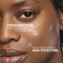 Carica l'immagine nel visualizzatore di Gallery, La Roche Posay Effaclar Supermolecular Correttore di Sebo e Pori, 40ml