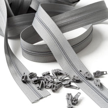 Carica l'immagine nel visualizzatore di Gallery, IPEA Cerniera Lampo Catena Continua misura #3 Grigia - [ 5 METRI + 15 CURSORI IN METALLO ] - Made in Italy - Zip Ritagliabile per Cucito, Abbigliamento, Accessori - Larghezza 30 mm - Grigio