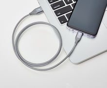 Carica l'immagine nel visualizzatore di Gallery, Amazon Basics USB-A a USB-C Rivestito in Nylon Cavo di Ricarica Rapida, USB 2.0, Velocità di 480Mbps, Certificato USB-IF
