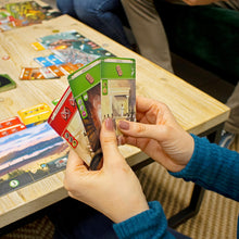 Carica l'immagine nel visualizzatore di Gallery, Asmodee – 7 WONDERS – Gioco da Tavolo di Strategia