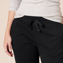 Carica l'immagine nel visualizzatore di Gallery, Amazon Essentials Pantaloni Tuta Da Donna A Gamba Dritta Con Coulisse, In Pile (Disponibili In Taglie Forti) Donna, Nero, L