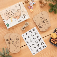 Carica l'immagine nel visualizzatore di Gallery, Calendario dell'avvento da riempire: calendario avvento fai da te 2023 - scatoline, numeri adesivi - Calendario avvento fai da te - LIVAIA kit regalo