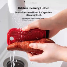 Carica l'immagine nel visualizzatore di Gallery, Spazzola Multifunzionale in Silicone per la Pulizia di Frutta e Verdura con Strumento per Sbucciare, Spazzola Flessibile