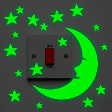 Carica l'immagine nel visualizzatore di Gallery, Adesivi murali con luna e stelle al buio