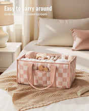 Carica l'immagine nel visualizzatore di Gallery, Organizer per Pannolini a Quadretti, Elegante Cesto Portaoggetti per Cameretta, Regalo per Baby Shower, Essenziali per N